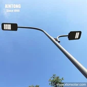 Tiang Lampu Jalan LED Surya Rumah Modern